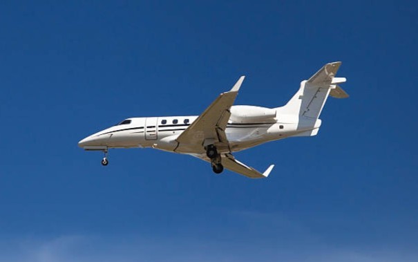 Embraer Phenom 300
